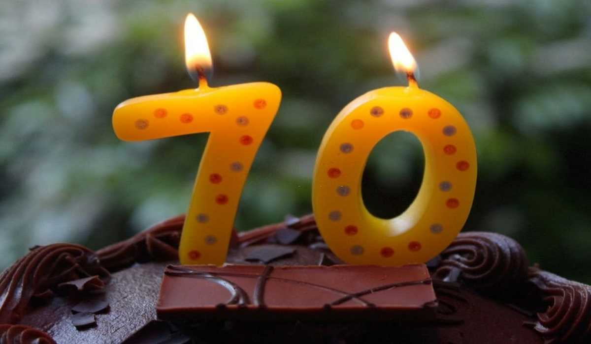 70th Birthday Cake: Joyful Reflections